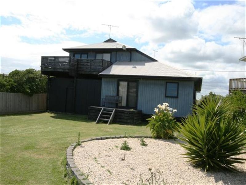 14 Highview Crescent, Surf Beach VIC 3922