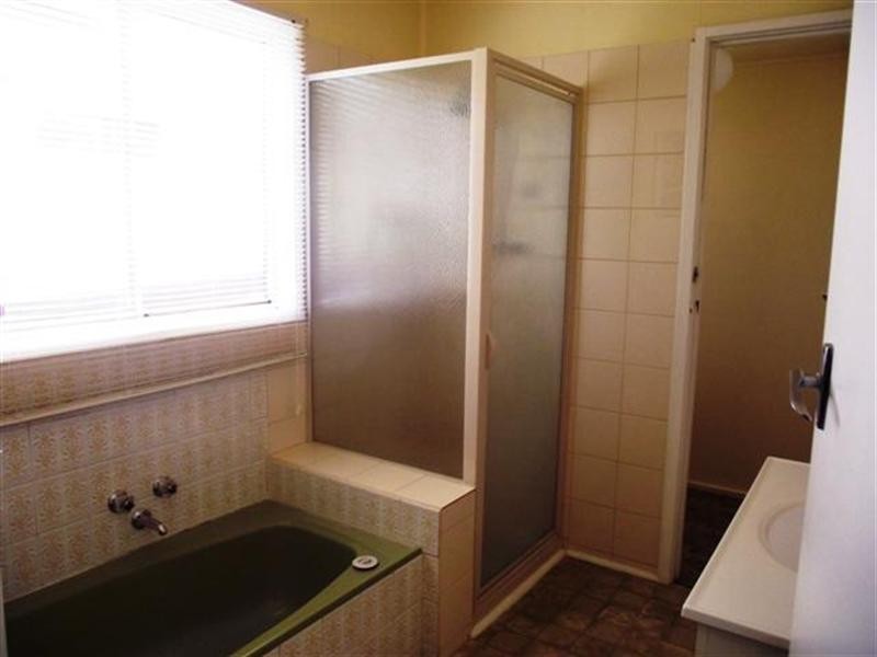 22 Birdwood Avenue, Cowes VIC 3922