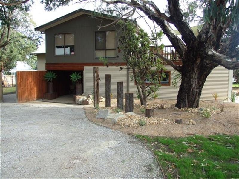613 Settlement Road, Cowes VIC 3922