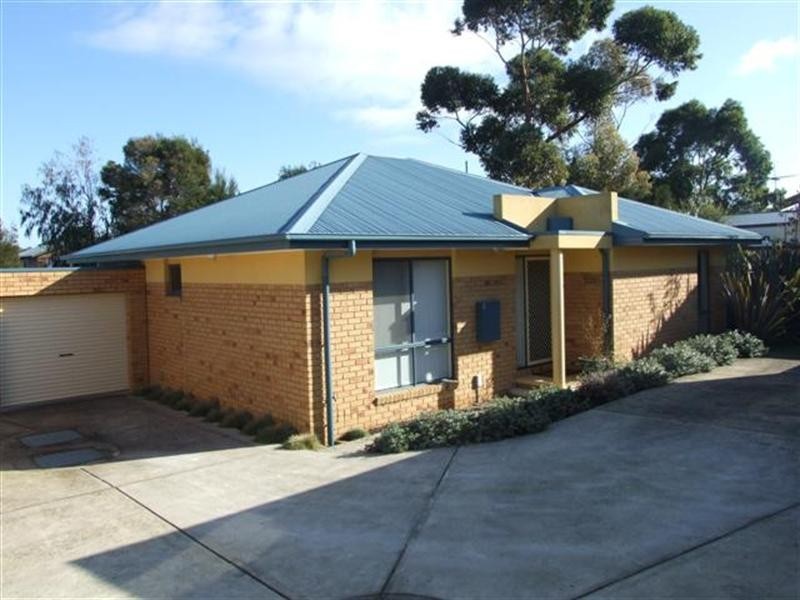 2/12-14 Kedah Road, Cowes VIC 3922