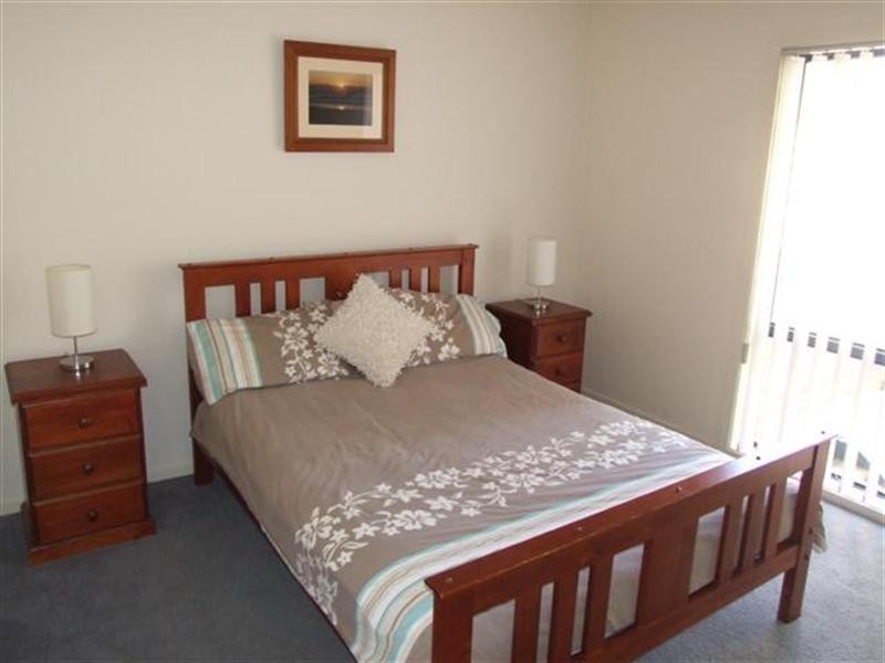 2/12-14 Kedah Road, Cowes VIC 3922