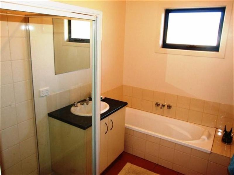 2/12-14 Kedah Road, Cowes VIC 3922