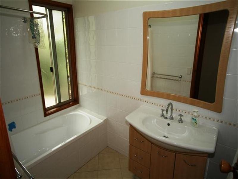 16 Parrakoola Way, Cowes VIC 3922