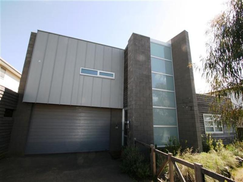 18 Anthony Court, Cowes VIC 3922