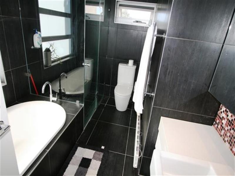 18 Anthony Court, Cowes VIC 3922