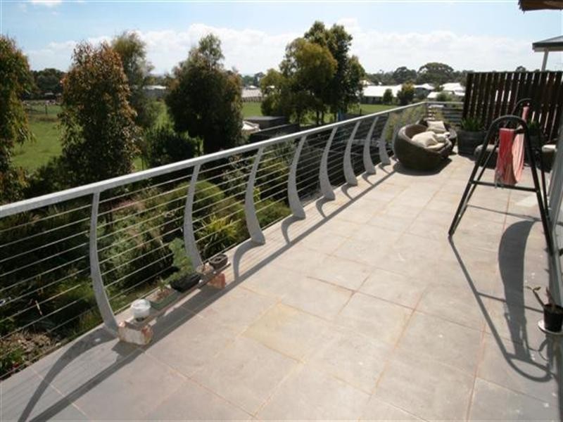 18 Anthony Court, Cowes VIC 3922