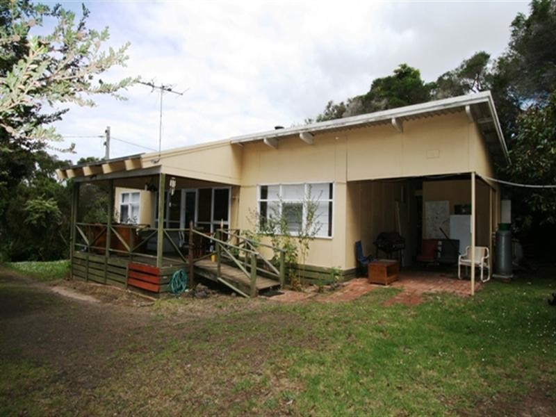 16 Bella Vista Road, Cowes VIC 3922