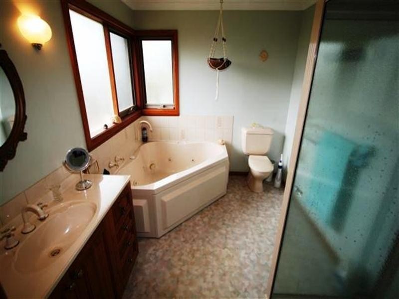 10 Langard Road, Cowes VIC 3922