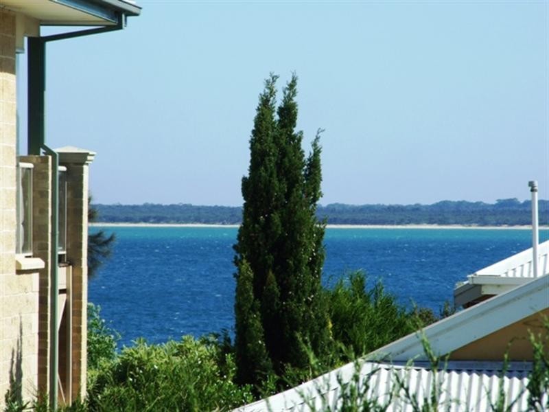 10 Langard Road, Cowes VIC 3922