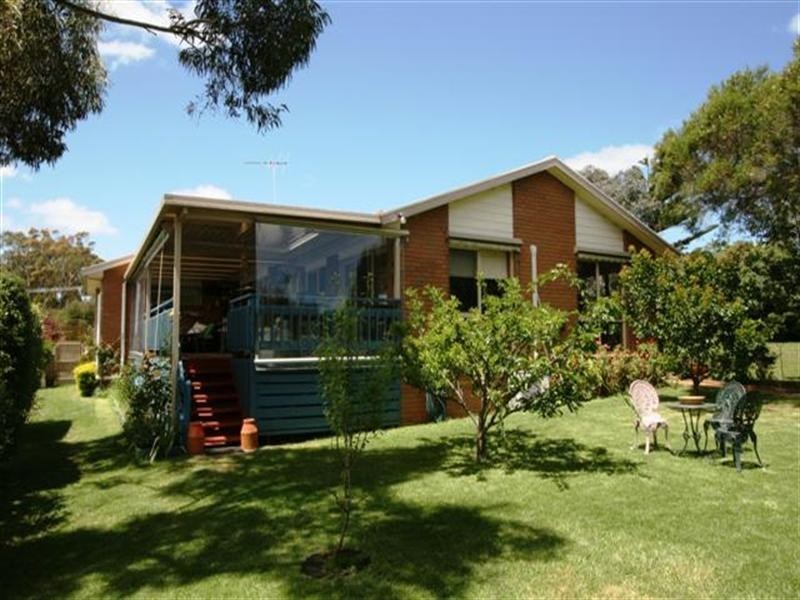 10 Langard Road, Cowes VIC 3922