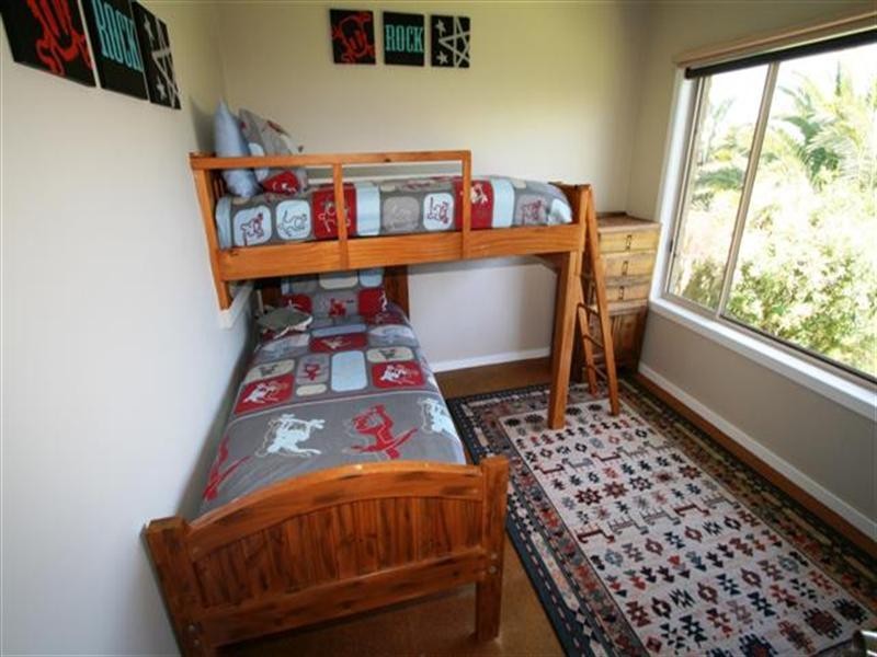 48 Wyndham Avenue, Cowes VIC 3922