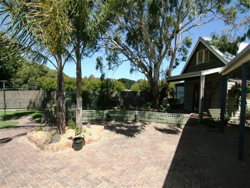2-4 Griffiths Street, Ventnor VIC 3922