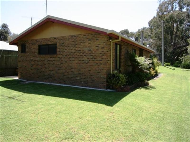 36 Rose Avenue, Cowes VIC 3922