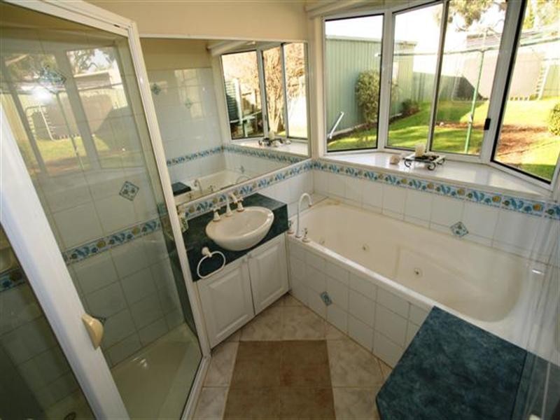 29 Manna Gum Drive, Cowes VIC 3922