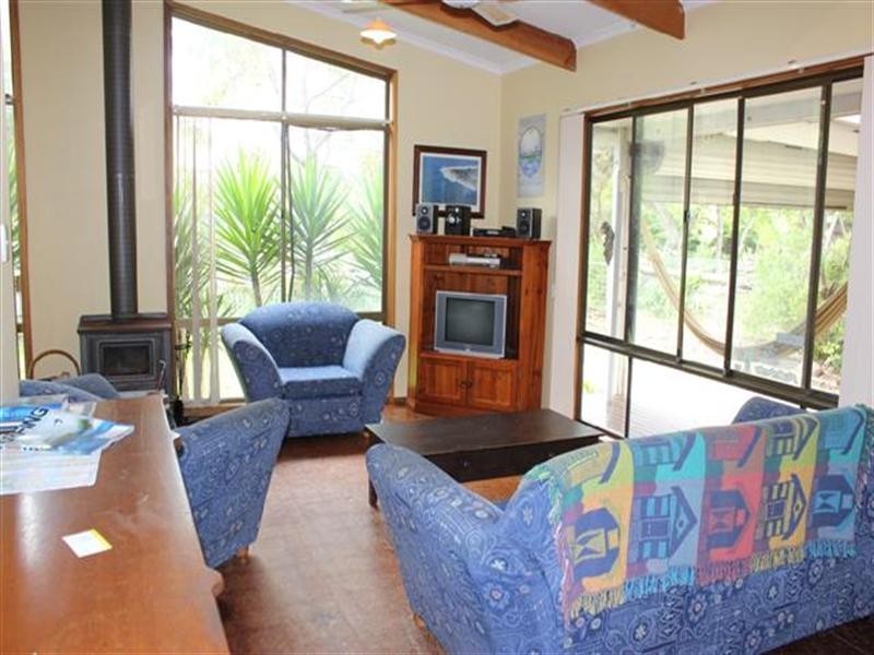 16 Kendall Avenue, Cape Woolamai VIC 3925