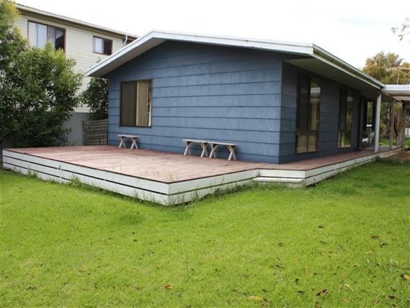 16 Kendall Avenue, Cape Woolamai VIC 3925
