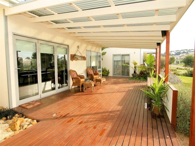 29 Seagrove Way, Cowes VIC 3922