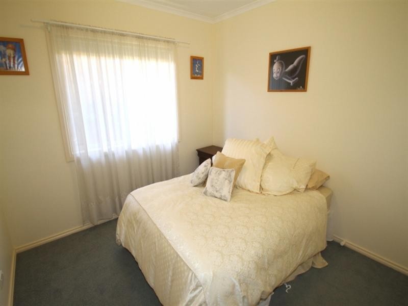 Unit 2/3 Wyndham Avenue, Cowes VIC 3922