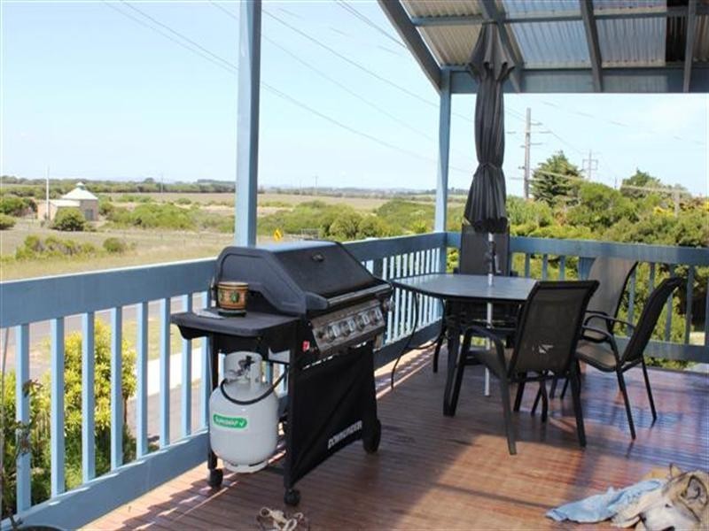 1/141 Phillip Island Road, Surf Beach VIC 3922