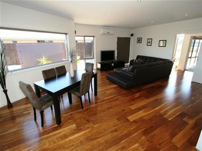 6 Sanctuary Drive, Cowes VIC 3922