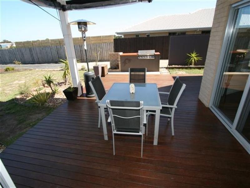 6 Sanctuary Drive, Cowes VIC 3922