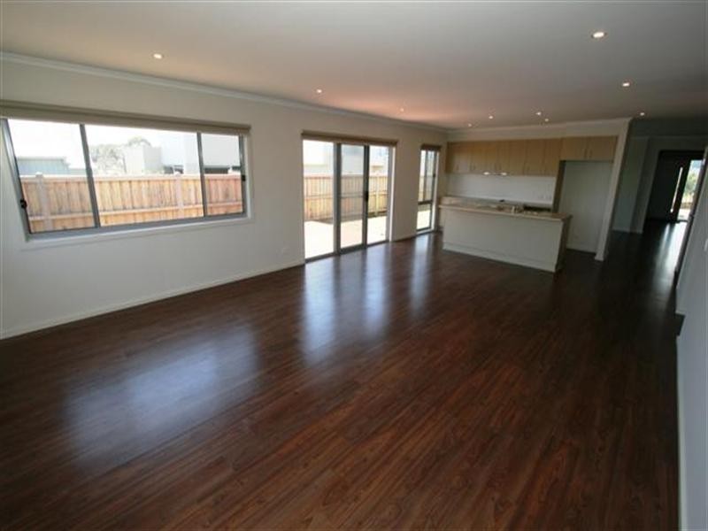 20 Boardwalk Boulevard, Cowes VIC 3922