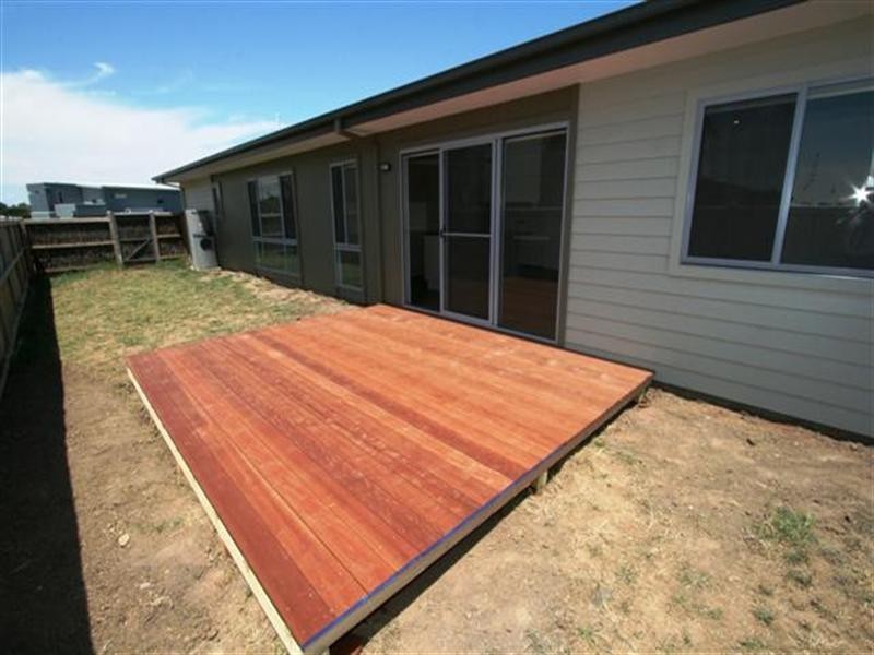 20 Boardwalk Boulevard, Cowes VIC 3922