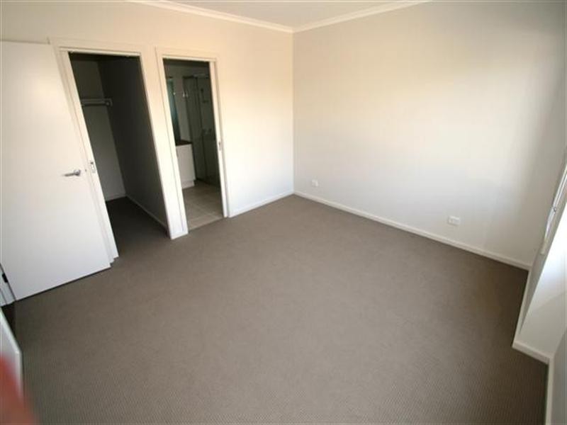 20 Boardwalk Boulevard, Cowes VIC 3922