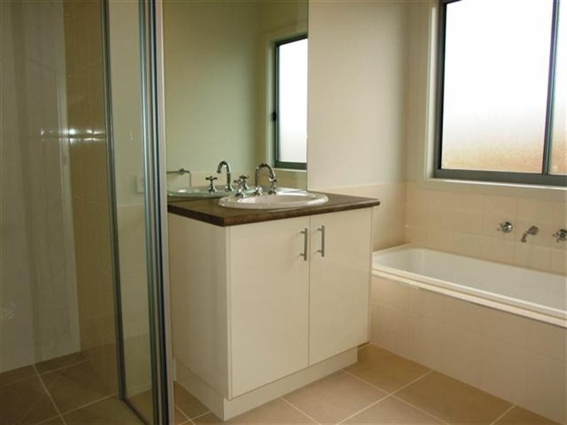 20 Boardwalk Boulevard, Cowes VIC 3922