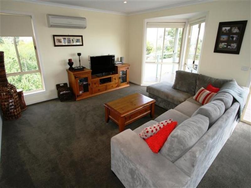 25 Yarramundi Way, Cowes VIC 3922