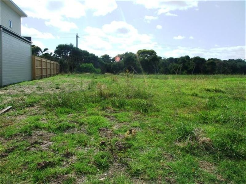 12 Cove Place, Cowes VIC 3922