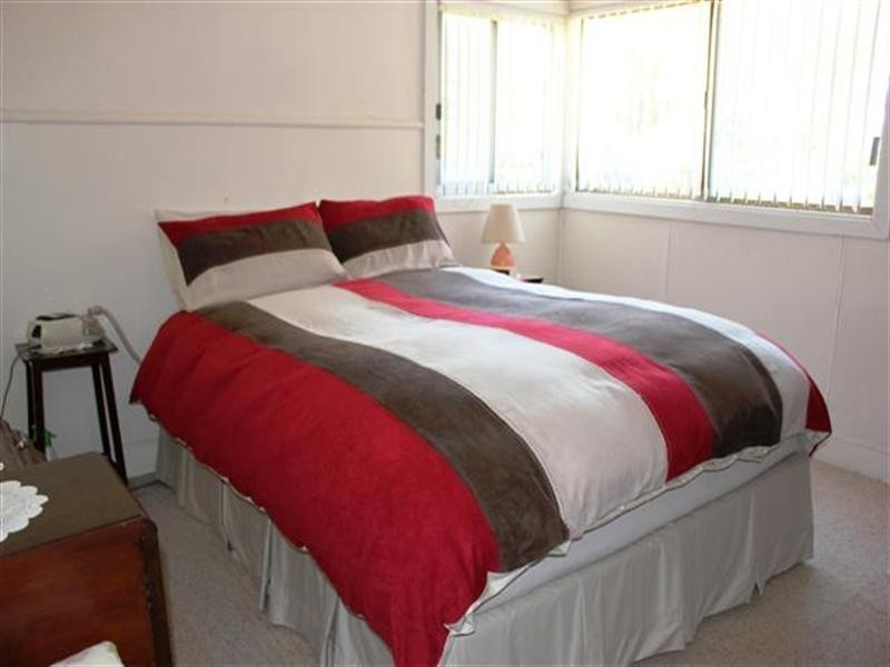 34 Rose Avenue, Cowes VIC 3922