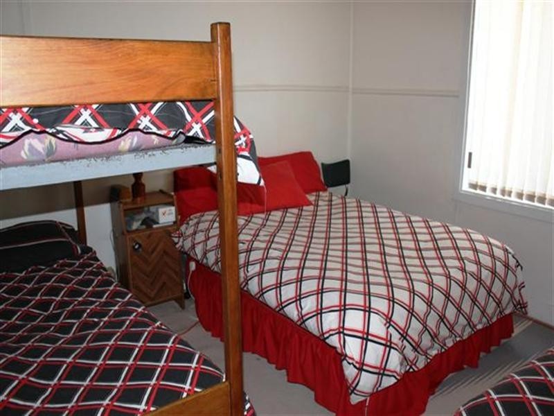 34 Rose Avenue, Cowes VIC 3922