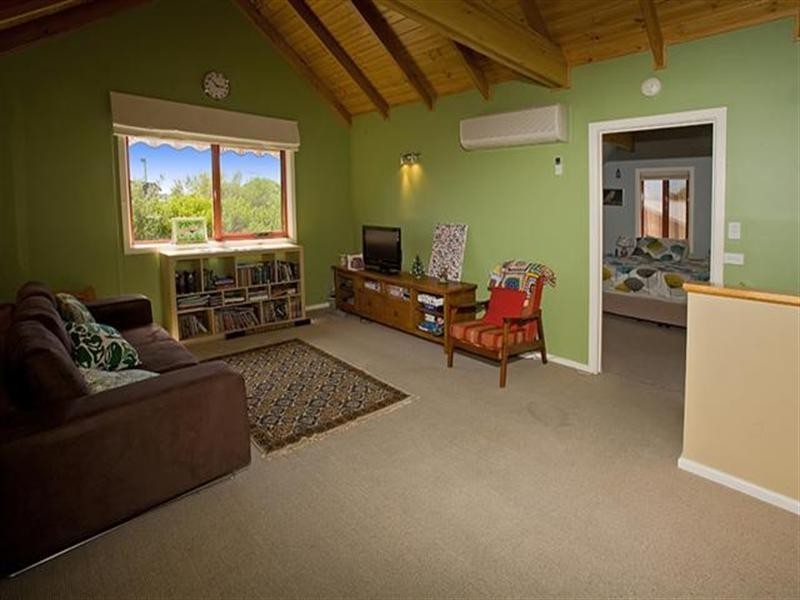 5 Tahiti Court, Cape Woolamai VIC 3925