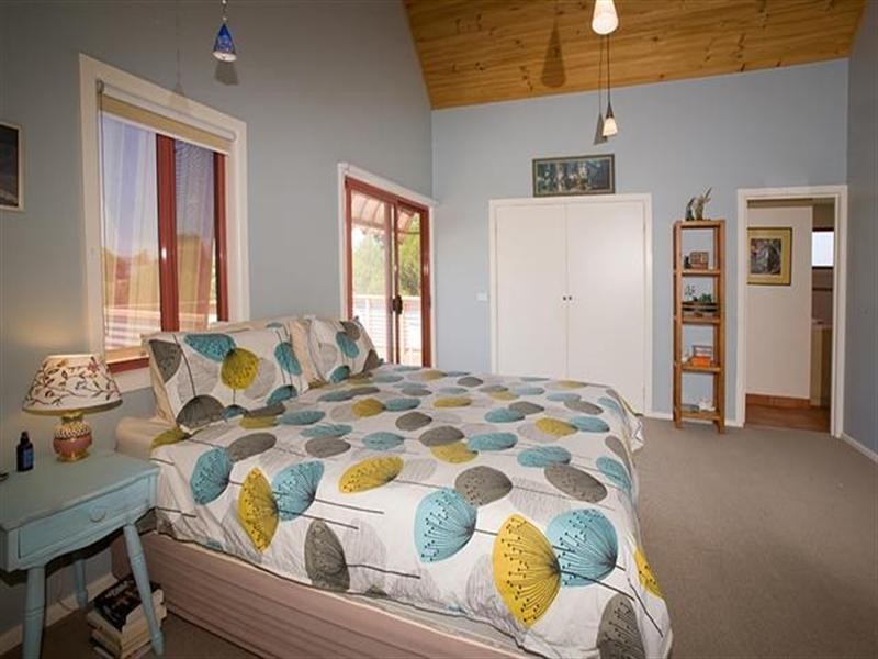5 Tahiti Court, Cape Woolamai VIC 3925