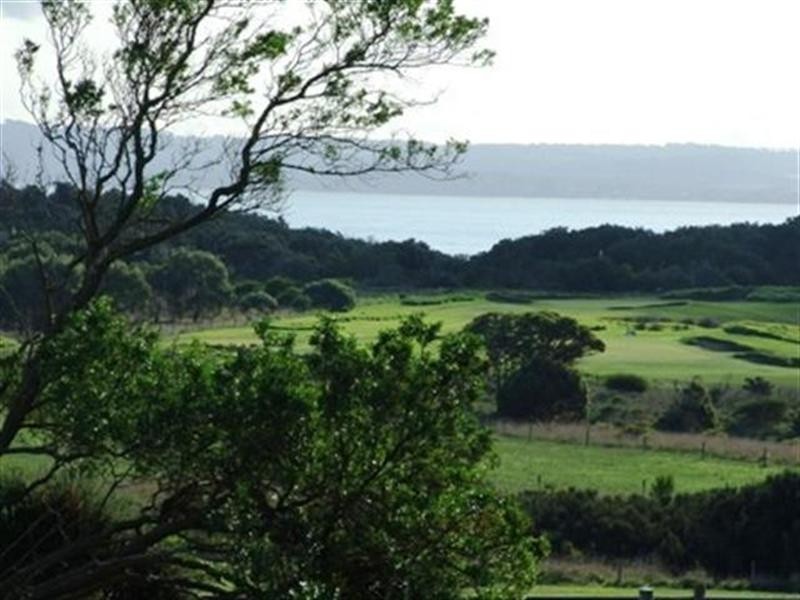 106 Red Rocks Road, Cowes VIC 3922
