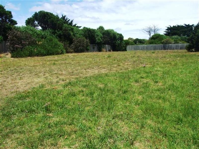 149 Phillip Island Road, Surf Beach VIC 3922