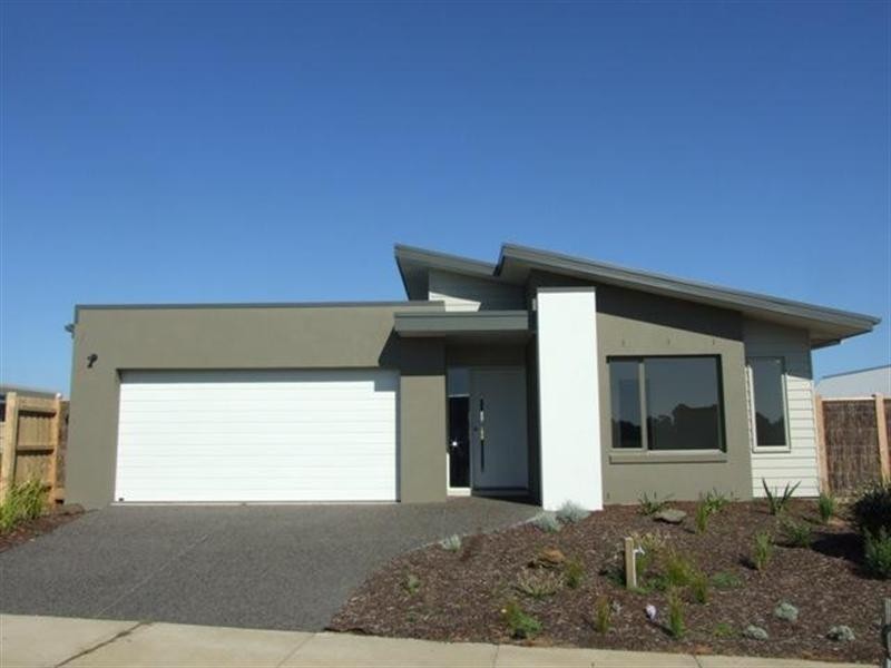 20 Boardwalk Boulevard, Cowes VIC 3922