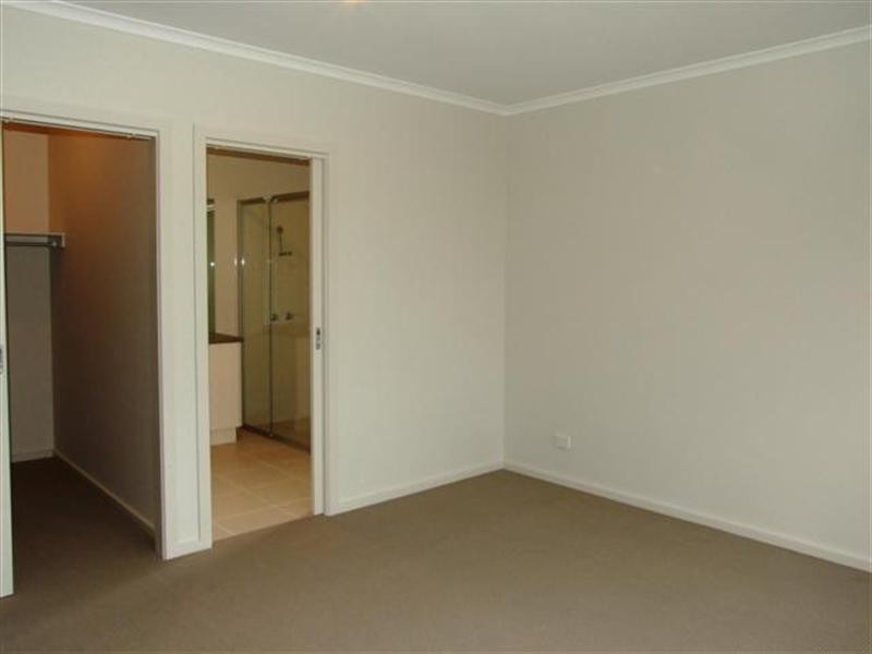 20 Boardwalk Boulevard, Cowes VIC 3922