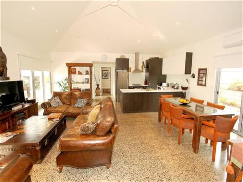 29 Seagrove Way, Cowes VIC 3922