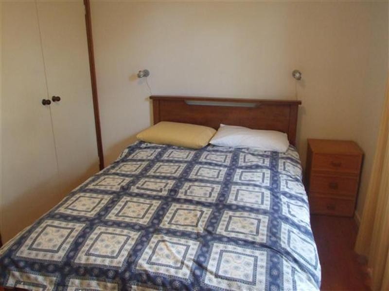 8 Chapel Street, Cowes VIC 3922