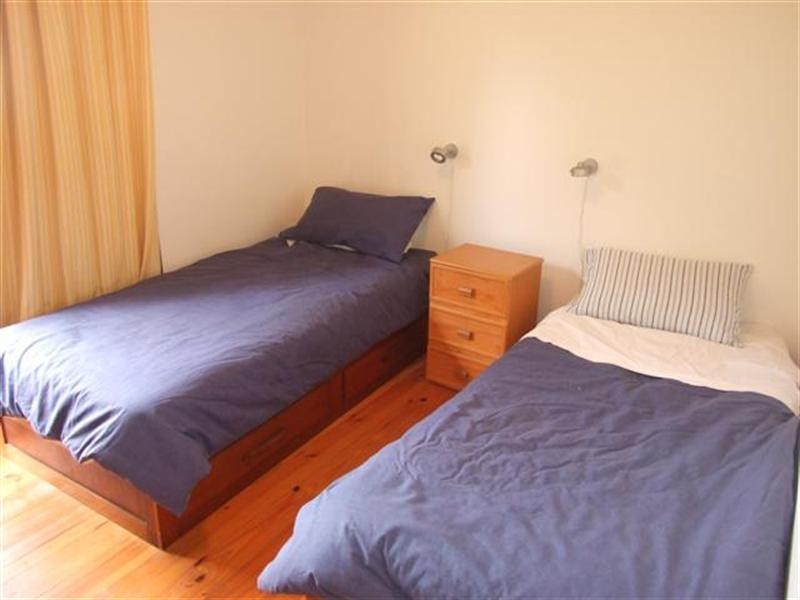 8 Chapel Street, Cowes VIC 3922