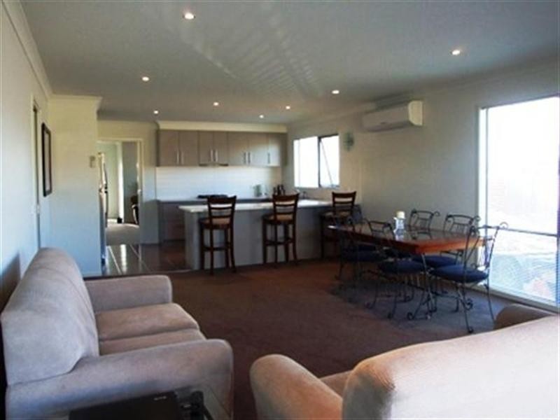 13 Rosella Grove, Cowes VIC 3922