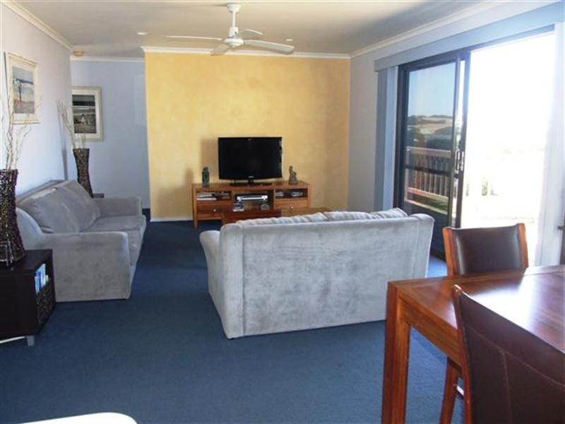 10 Manly Place, Surf Beach VIC 3922