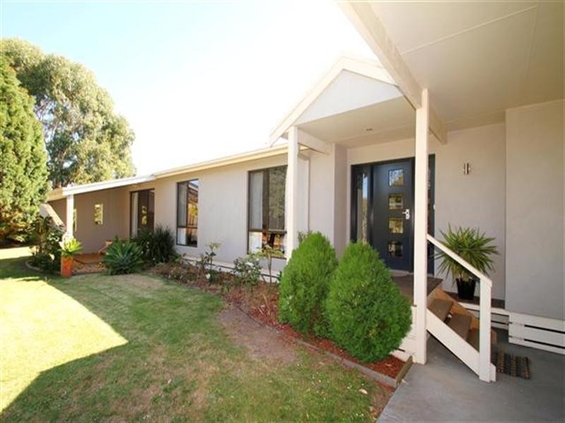 366 Settlement Road (Cnr Endeavour Crt), Cowes VIC 3922