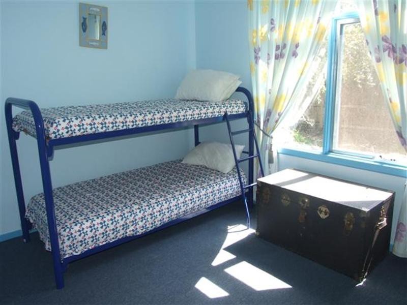 8 Alexander Avenue, Cowes VIC 3922