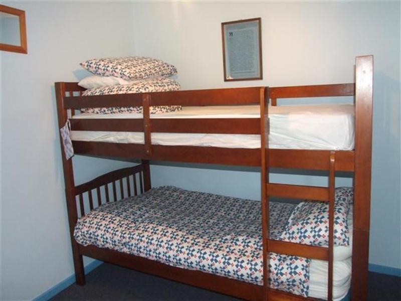 8 Alexander Avenue, Cowes VIC 3922