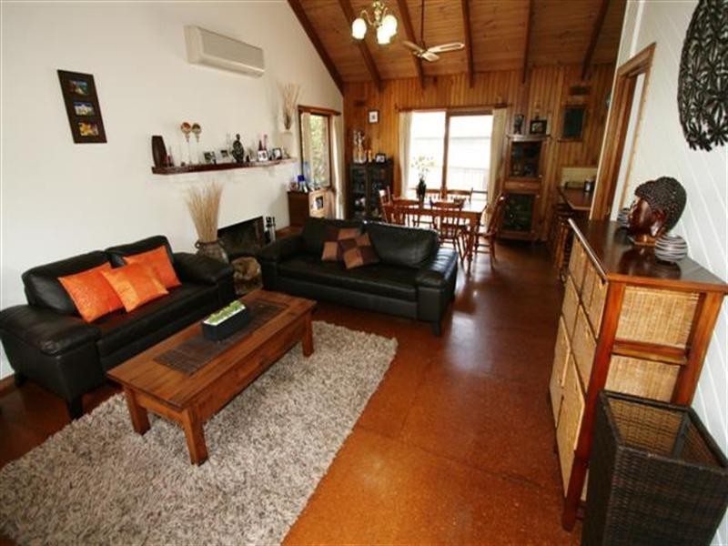 4 Dolphin Drive, Smiths Beach VIC 3922