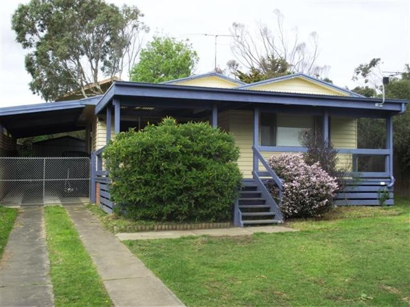 39 Red Rocks Road, Cowes VIC 3922