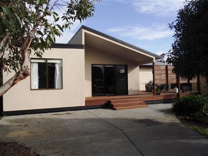 1 Kestral Court, Cowes VIC 3922